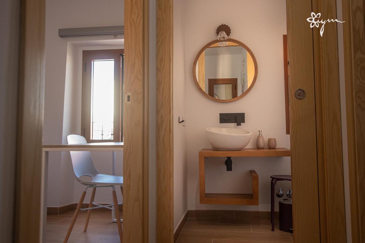 Apartamentos Turisticos Abrilymarzo Caces Zewnętrze zdjęcie