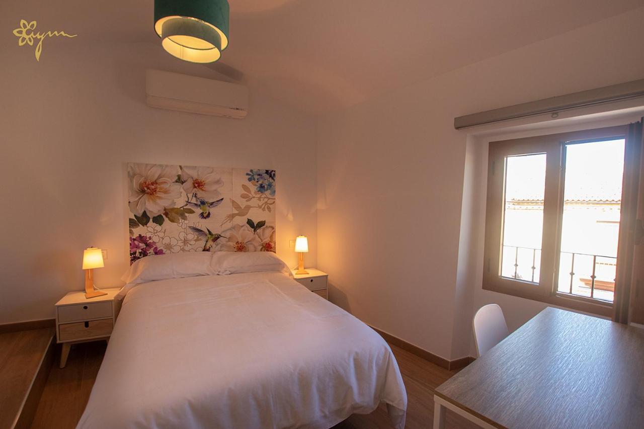Apartamentos Turisticos Abrilymarzo Caces Zewnętrze zdjęcie