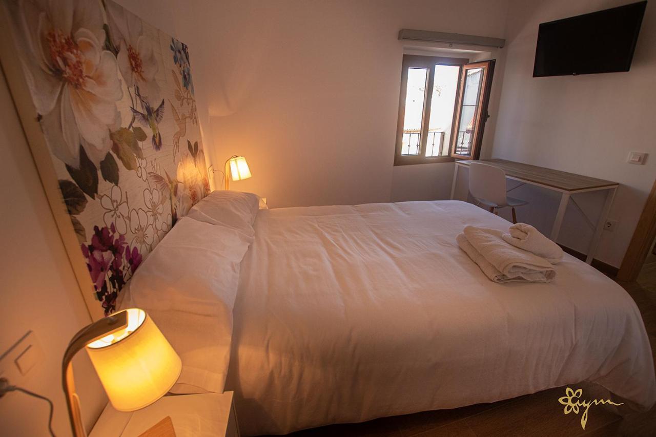 Apartamentos Turisticos Abrilymarzo Caces Zewnętrze zdjęcie
